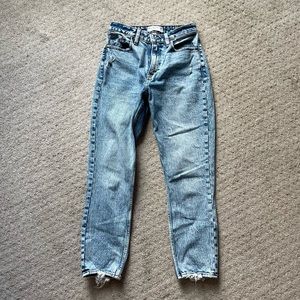 Abercrombie Curve Love High Waist Mom Jeans 25